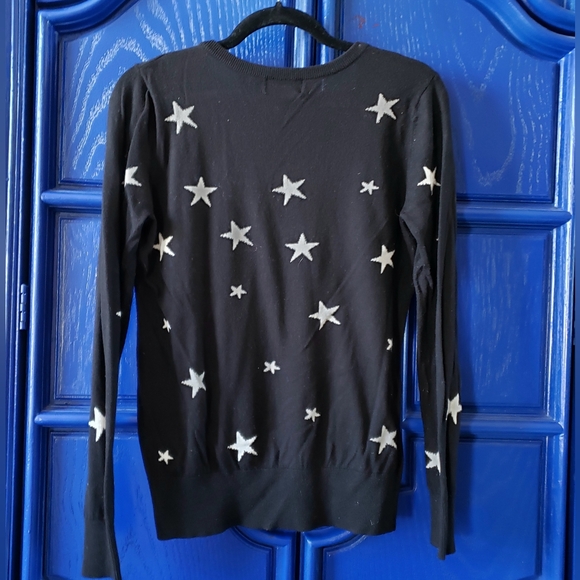 Cashmere Blend Fitted Black Star Sweater - Picture 6 of 11
